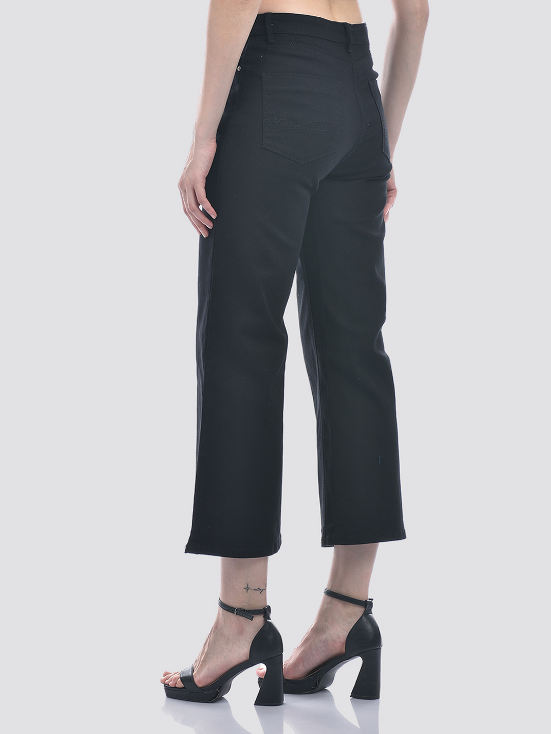 Numero Uno Women Black Wide-Leg Sustainable Jeans